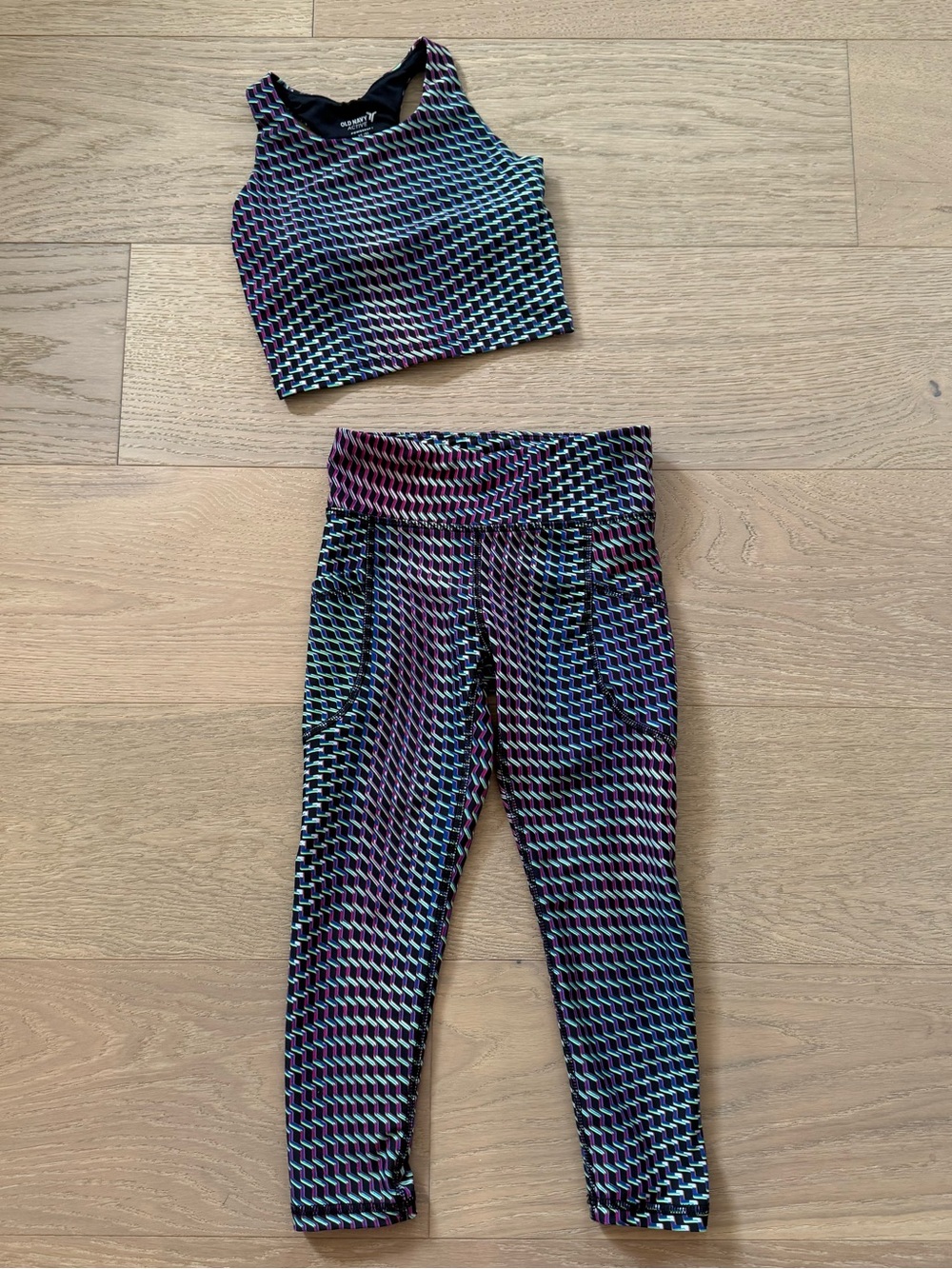 Old Navy Active Crop Top and Leggings Set